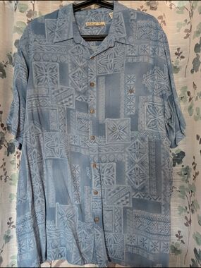Blue Vintage-Inspired Short Sleeve Button-Down Camp Shirt